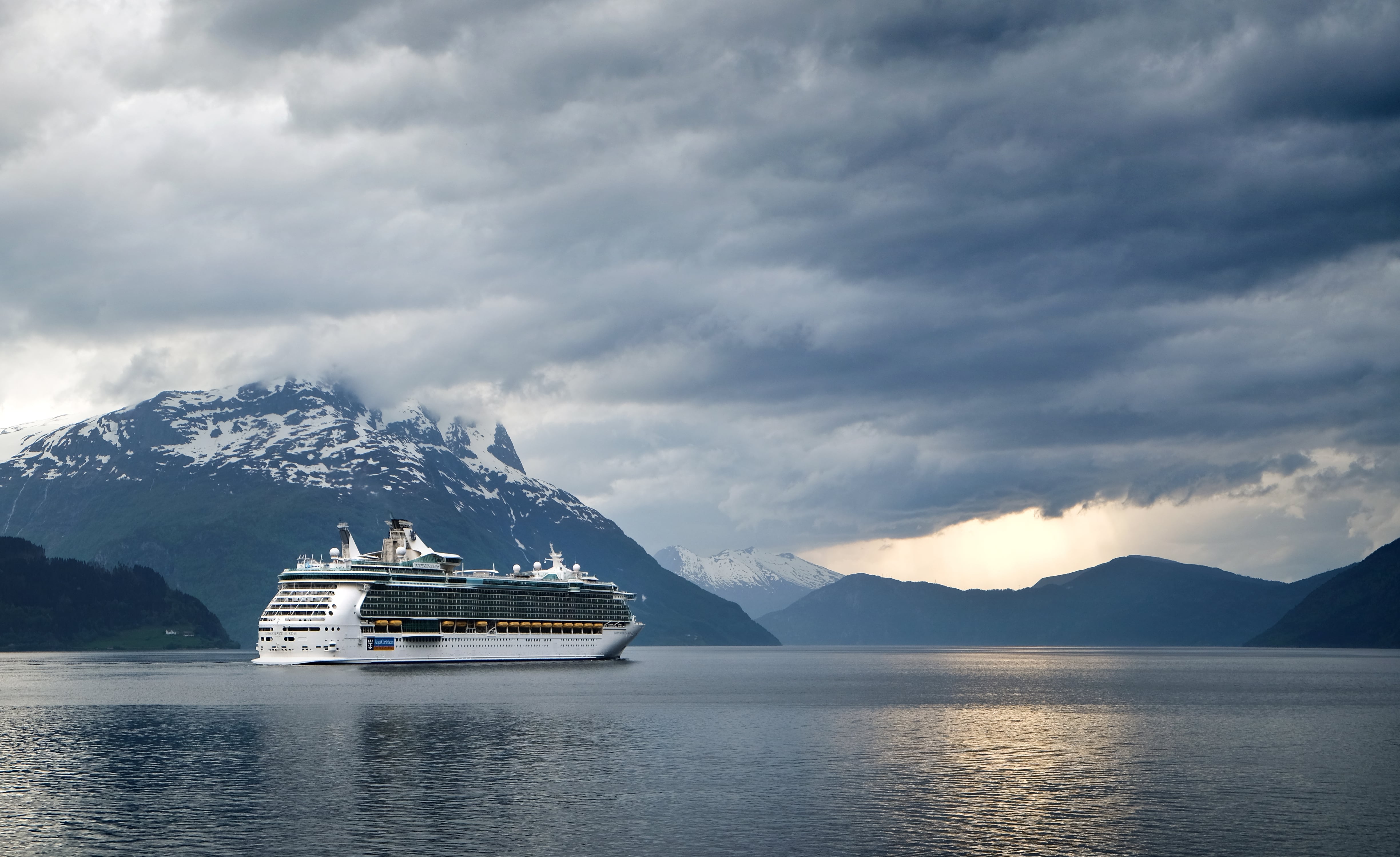 cruise ship cruise ship